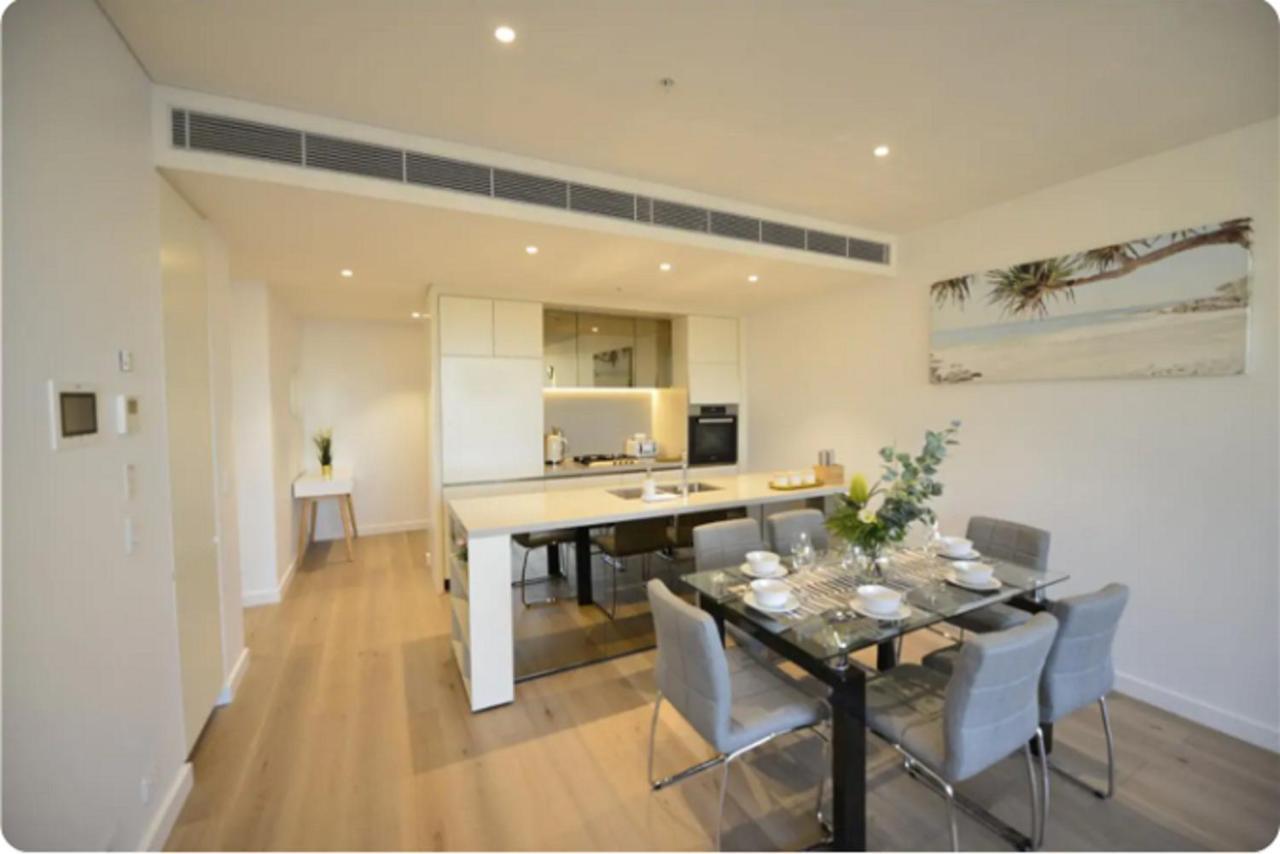 Rivergate Apartment With Central View 호치민 객실 사진